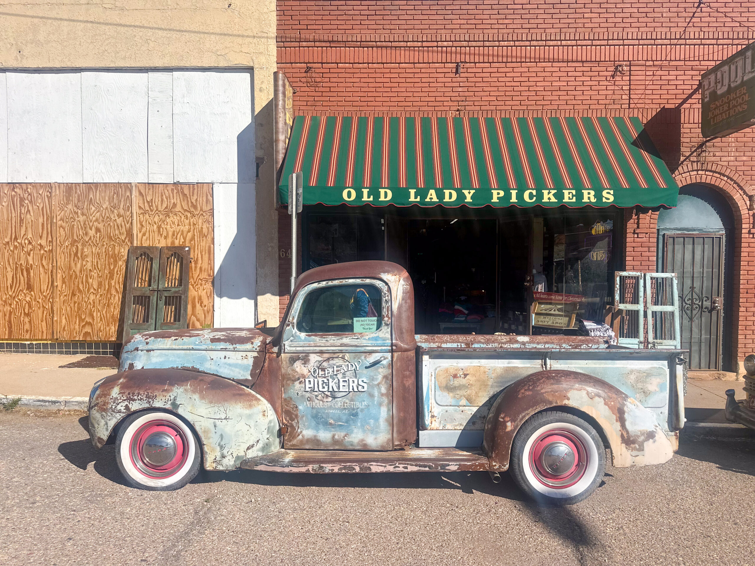 Old Lady Pickers