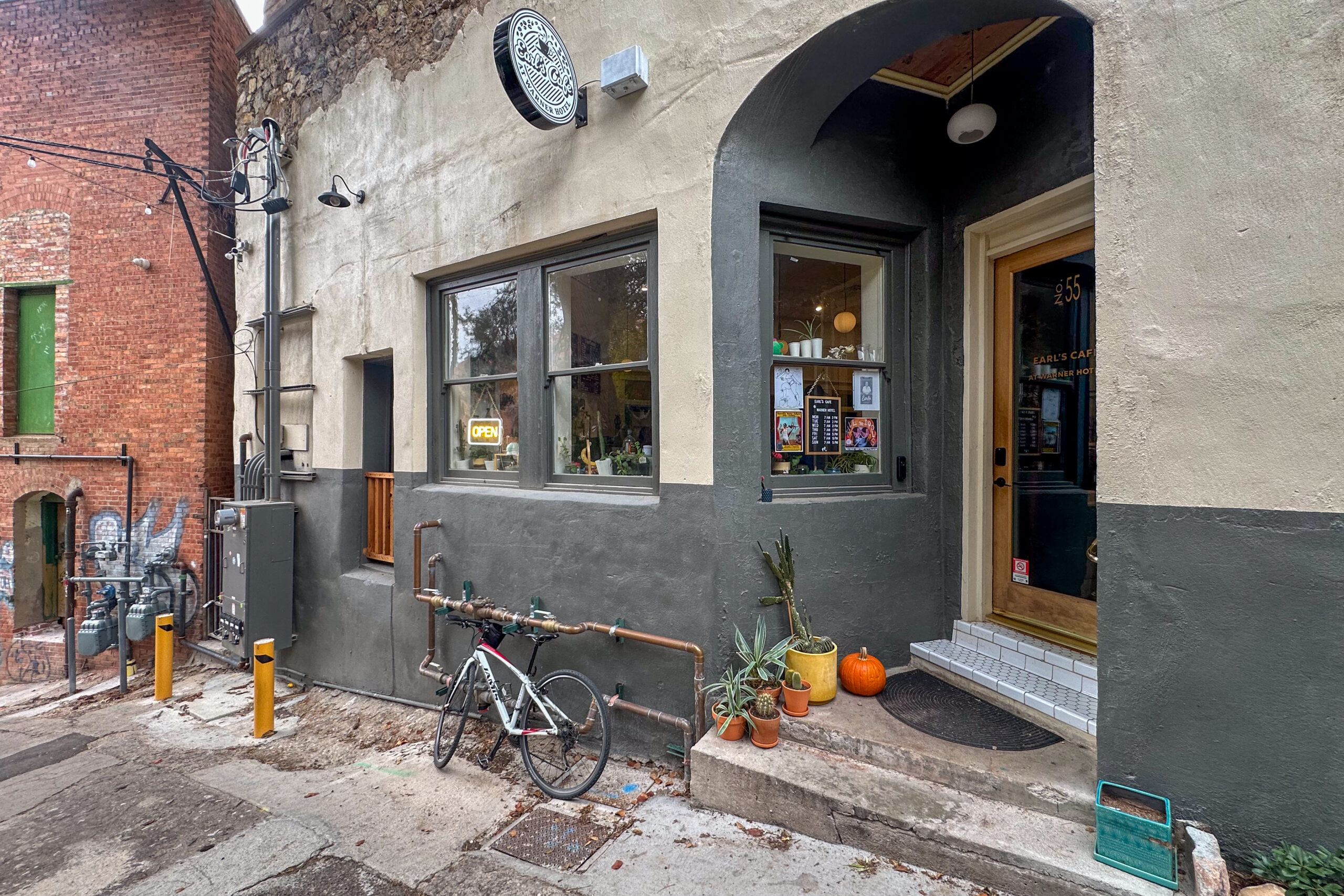 Earl’s Cafe