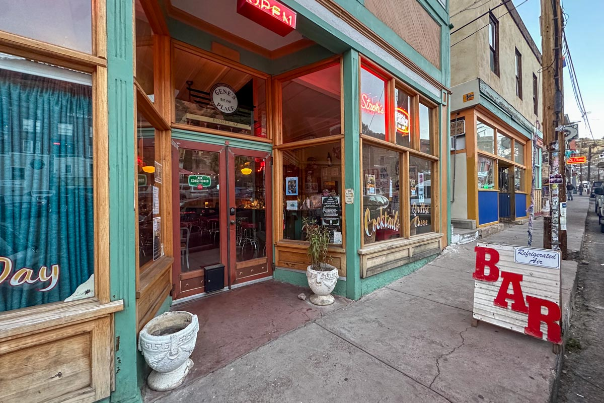 Gene’s Place